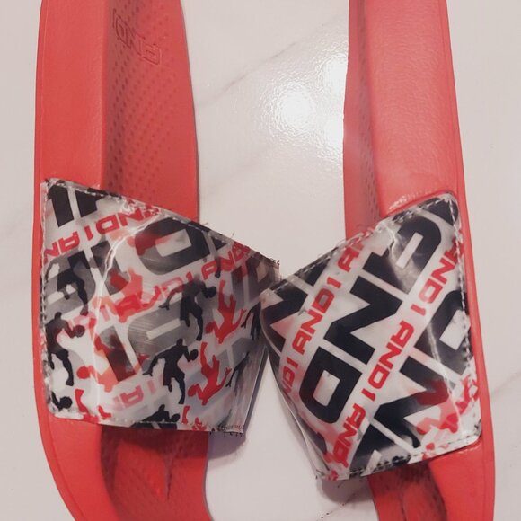 New and 1 Slides - Picture 4 of 4